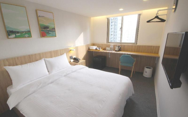 Hotel Attic