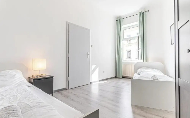 Comfortable 2BR Near Prater Danube