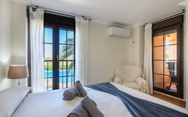 Apartment Near Isla Canela Beach
