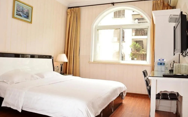 Linkou Hotel