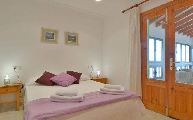 Mallorca Beach Front Line Apartment 6 Pers