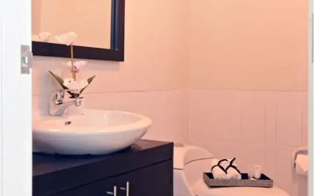 Home Edge Serviced Apartments Makati