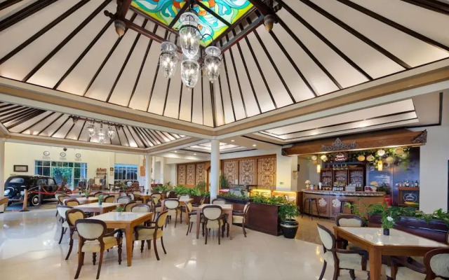 Royal Tretes View Hotel & Convention