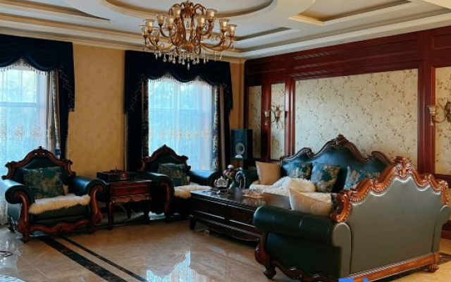 Yining Yishui No.8 B&B