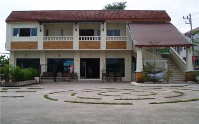 Отель Phuket 7-Inn вид на фасад