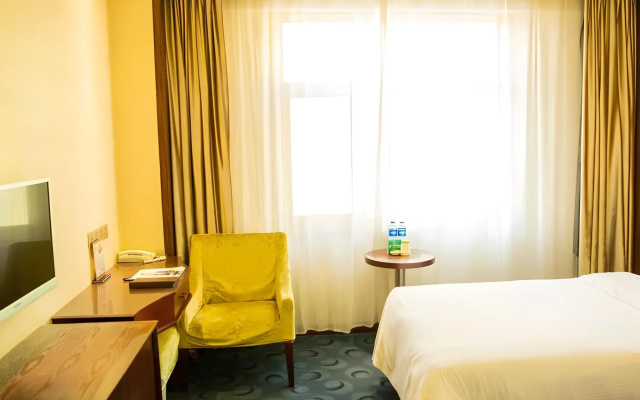 GreenTree Inn LanZhou YanBei Road United University Express Hotel