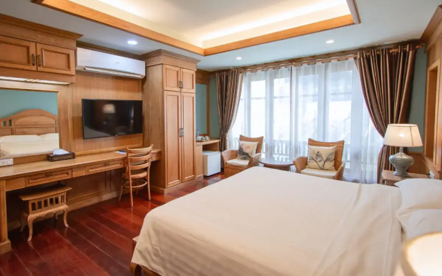 Rich Garden House Hotel
