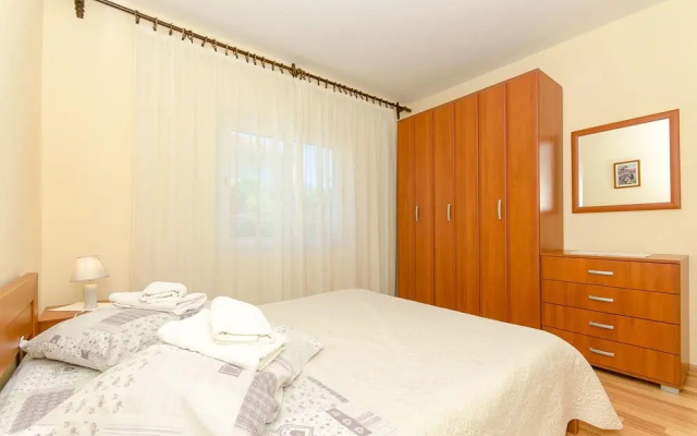 Apartments Zdravko
