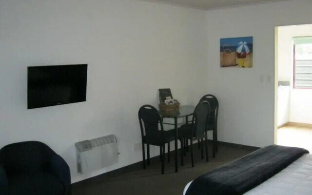 Champers Motor Lodge