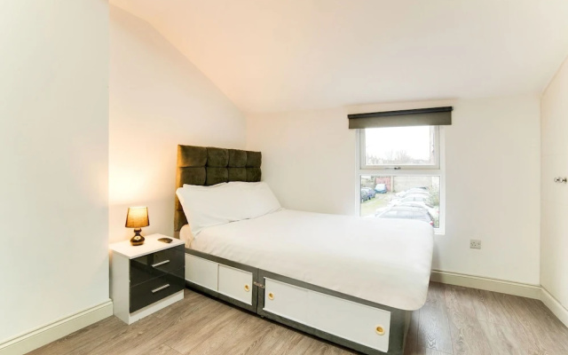 Stylish Studio in London near Wimbledon Park