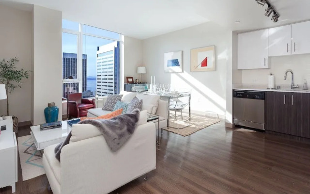 Luxe Hubs Convention Center Apartments