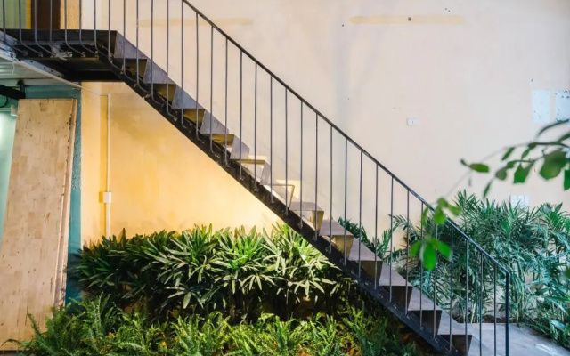 The Garden Hotel and Apartment