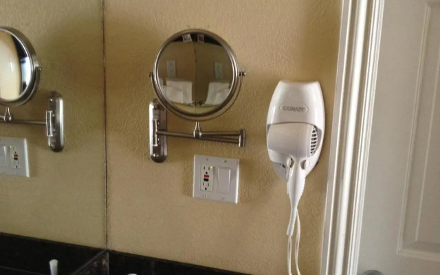 Monterey Surf Inn