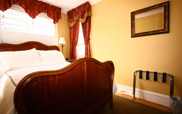 Come From Away B&B Inn