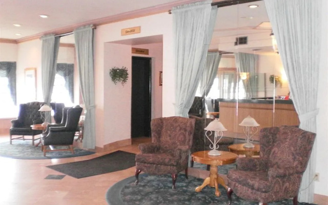 Royal Inn and Suites