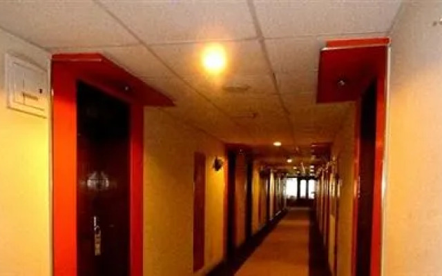 Aizunke Business Hotel Fuzhou Road - Tsingtao