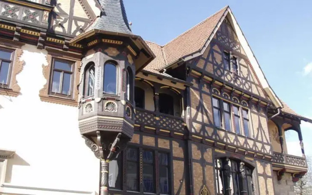 Henneberger Haus In Meiningen Germany From 90 Photos Reviews