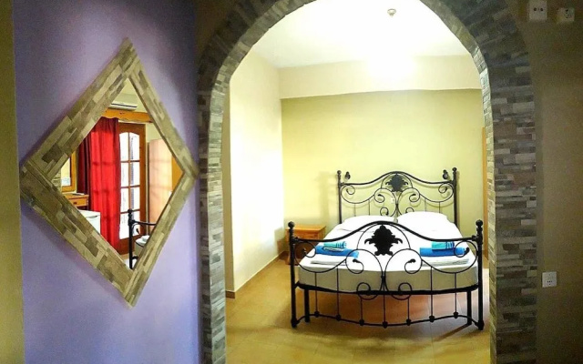 Evans Studio