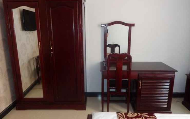 Thi Long Phung 1 Hotel