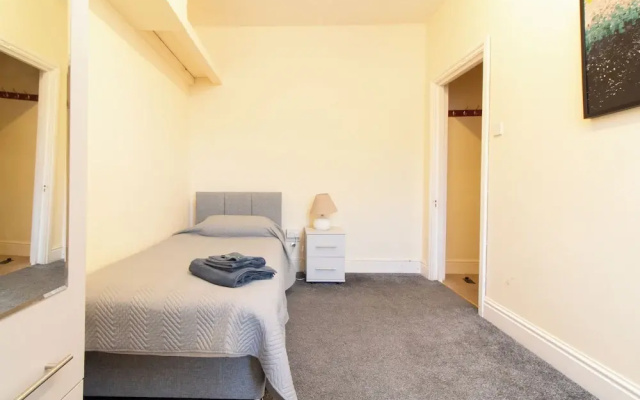 Thornbury Guest House Room 5