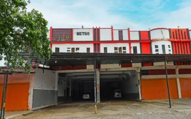 OYO 92230 Penginapan Metro Parepare