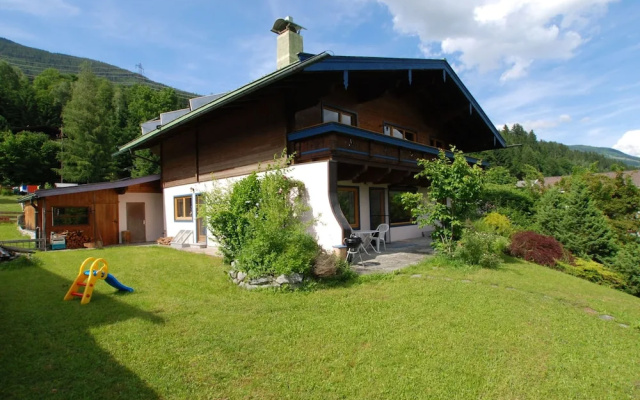 Scenic Apartment in Neukirchen am Großvenediger near Ski Area