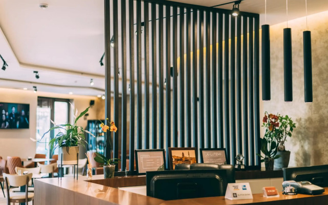 Hotel Stela Center