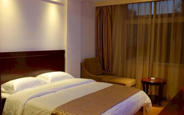 Kunming Impression Jinbi Hotel (Yunnan People's Hospital Branch)(昆明印象金碧酒店(云南省人民医院店))