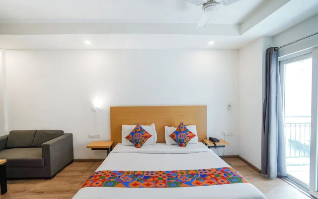 Fabhotel Prime Cloud 9