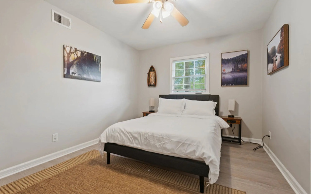 The Ranch   4-Bedrooms  Large Yard   Patio