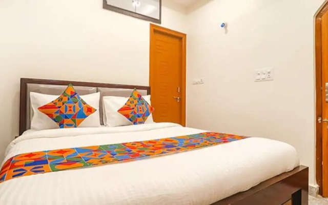 FabHotel SR Hitech City