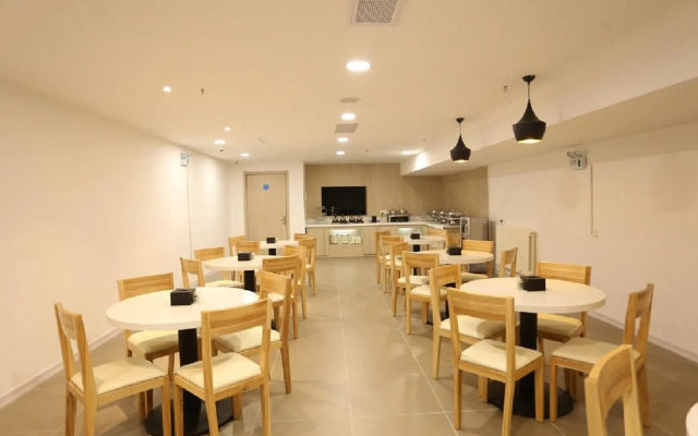Hanting Hotel Laixi People's Square
