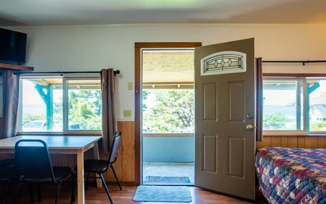 Oceanside Ocean Front Cabins