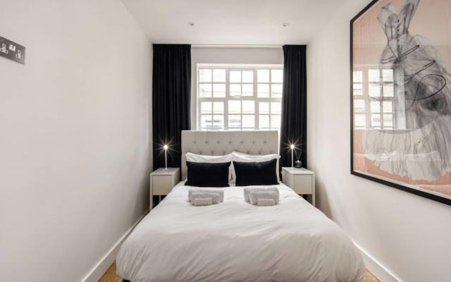 5 Mins Walk to Bond Street Marylebone Townhouse