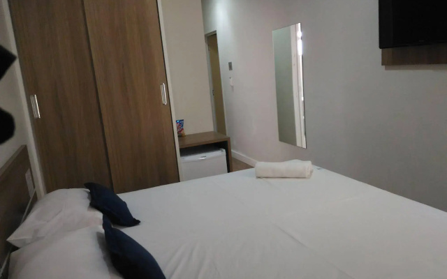 Assay Plaza Hotel