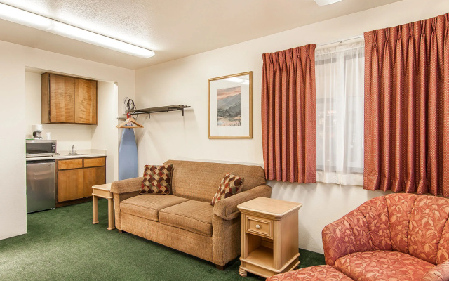 Ashland Valley Inn