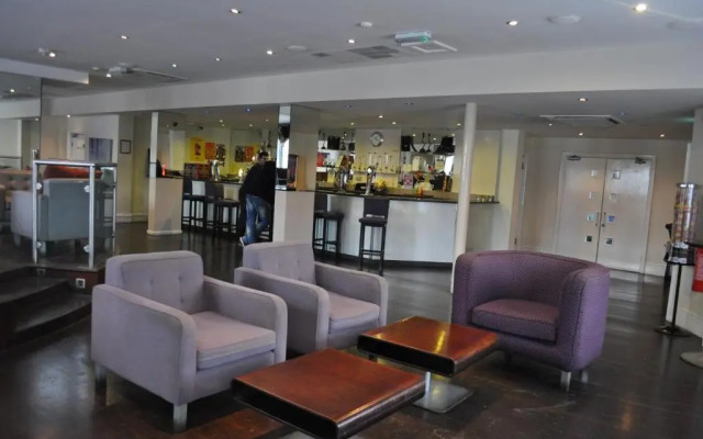 Best Western The Plough Hotel