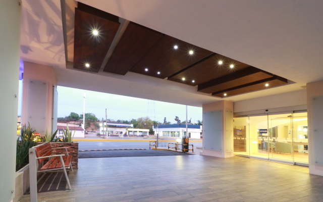 Holiday Inn Express Piedras Negras by IHG