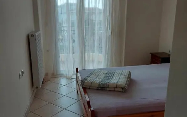 Amazing Theokritoy B2 in Tripolis free parking