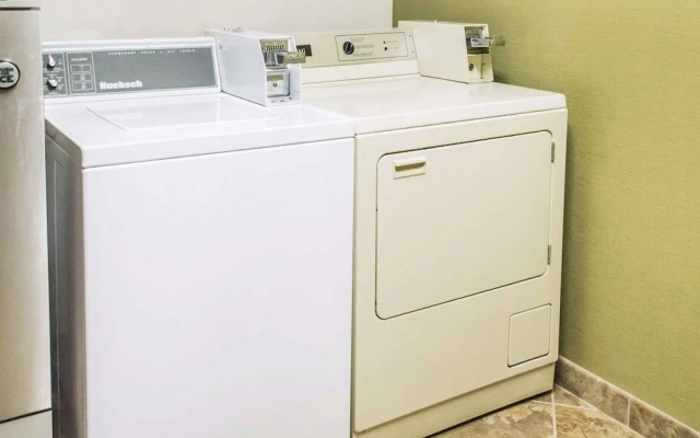 Americas Best Value Inn Streetsboro