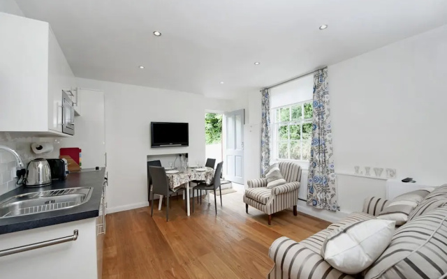 Guest Suite At No 24 West End Terrace