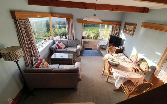 Century House B & B flatlette