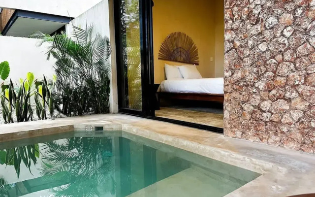 Spacious 2 BR Apartment With Private Pool Top Amenities