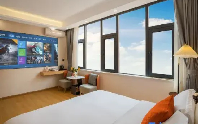 Qujing 188 Hotel (The Bund)