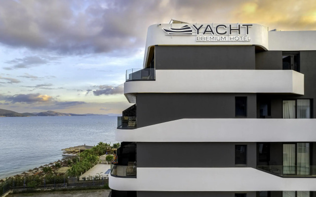 Yacht Premium Hotel