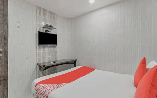 Hotel Paris Residency