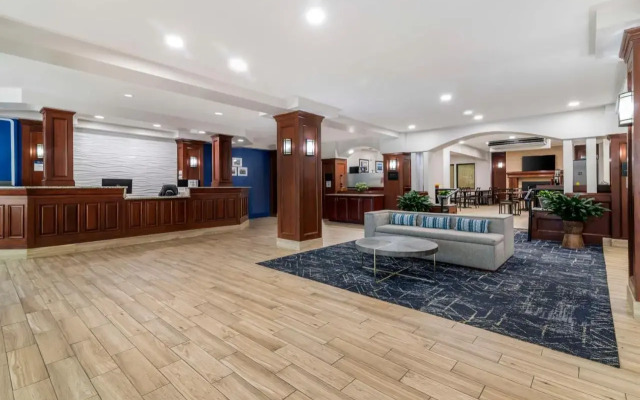 Parkwood Inn Magnuson Grand