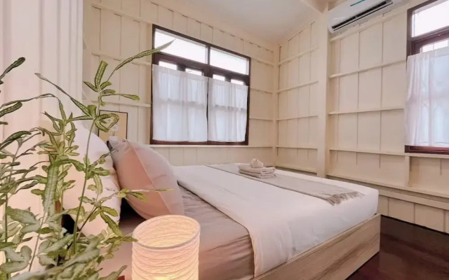White & Green Boutique Homestay