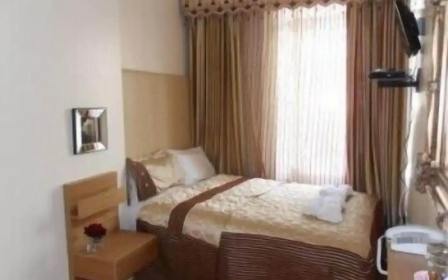 ABC Hyde Park Hotel