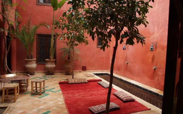 Riad Honey